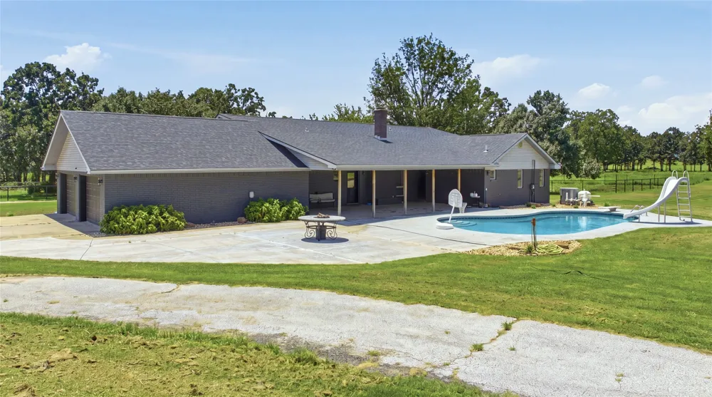 13354 E 520 ROAD Colcord, OK 74338