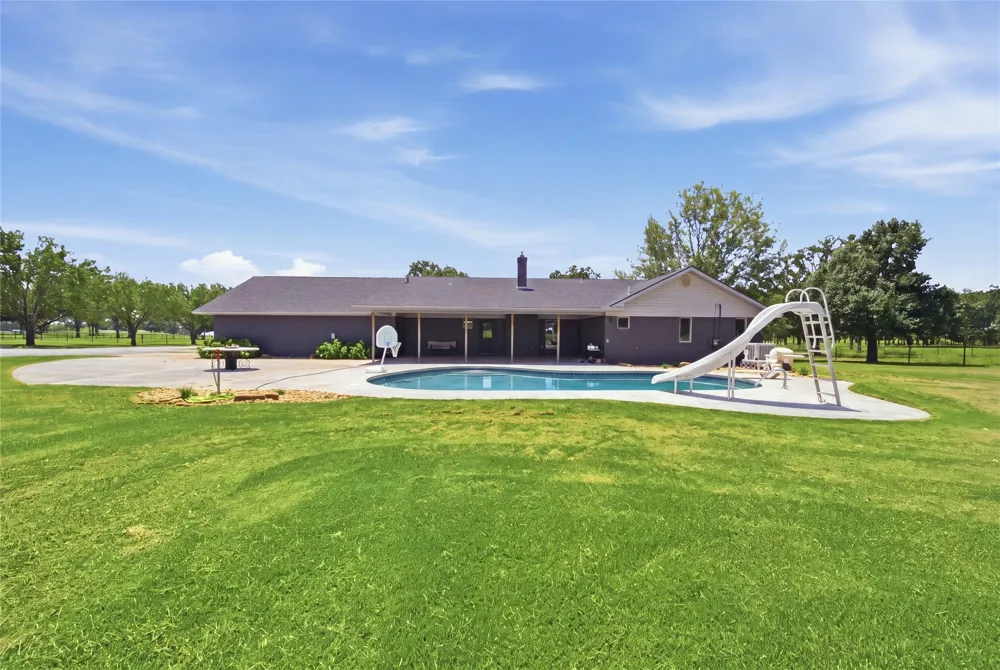 13354 E 520 ROAD Colcord, OK 74338