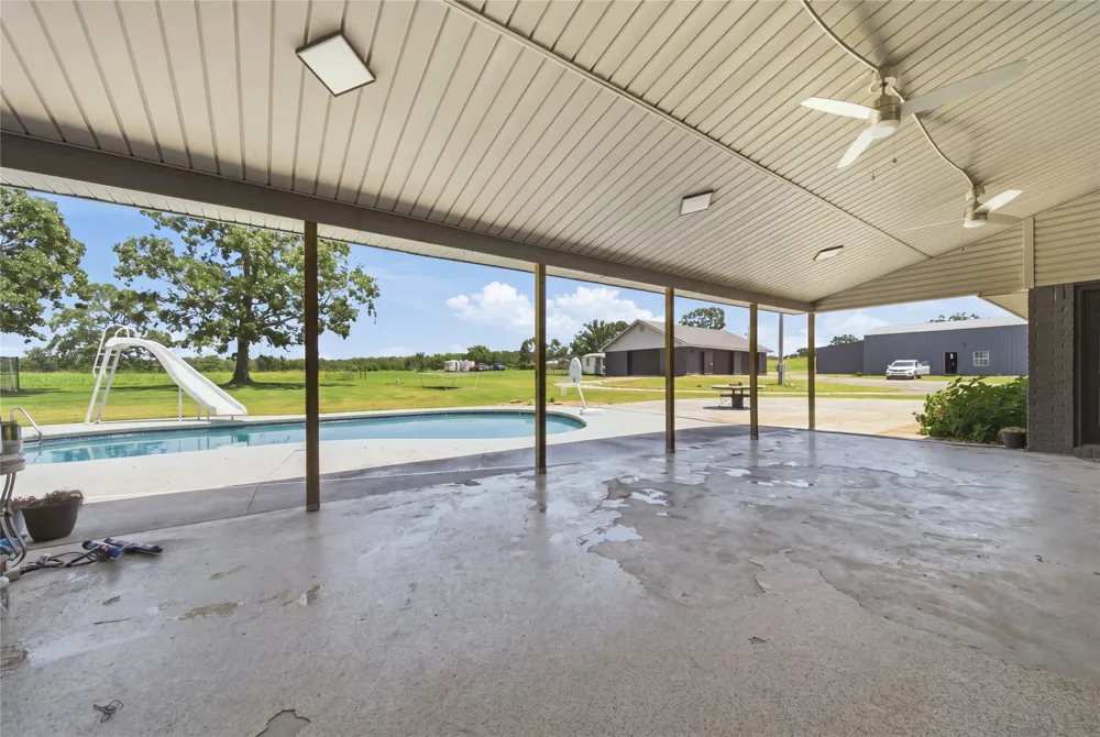 13354 E 520 ROAD Colcord, OK 74338