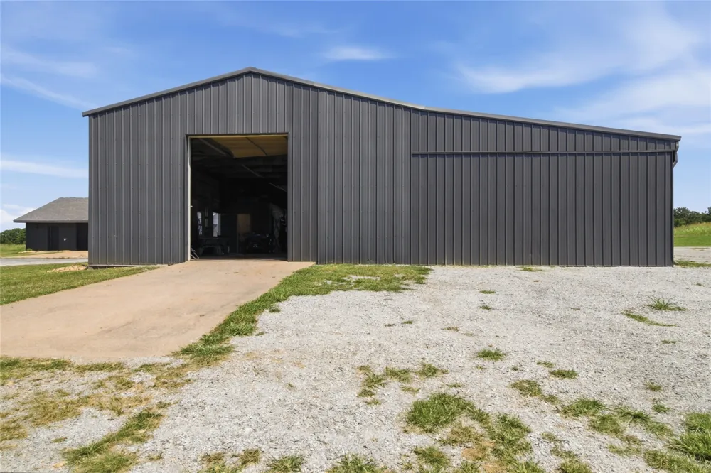 13354 E 520 ROAD Colcord, OK 74338