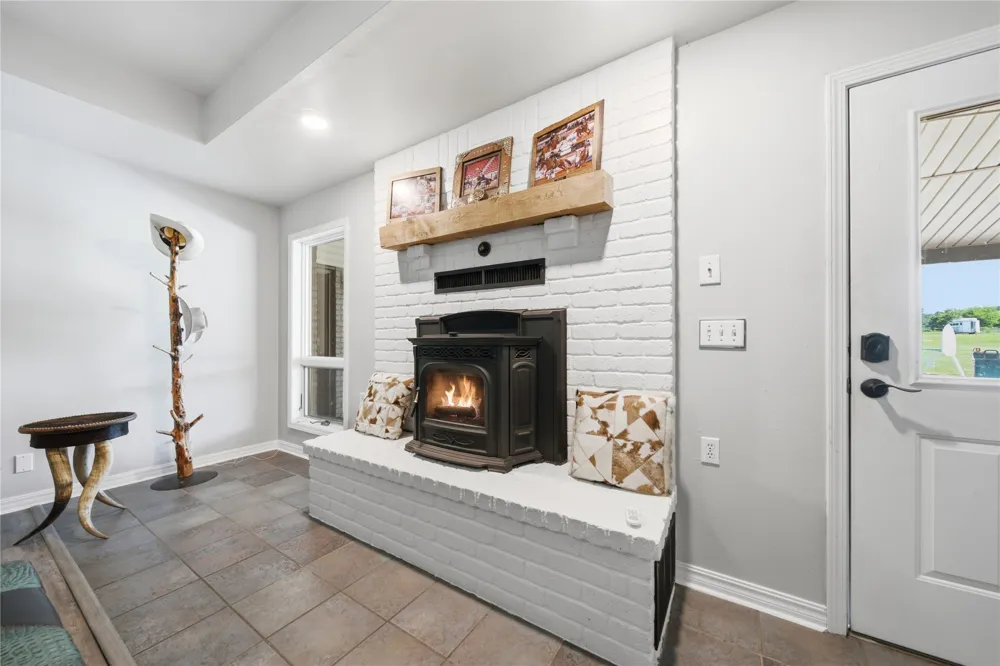 13354 E 520 ROAD Colcord, OK 74338