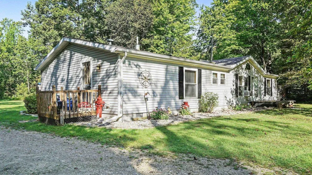 2410 S Loomis Road Chippewa Township, MI 48858