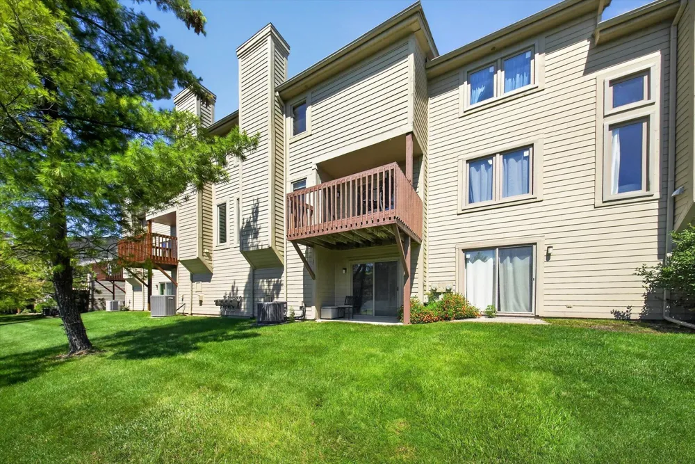 117 Ponds View Drive Ann Arbor City, MI 48103