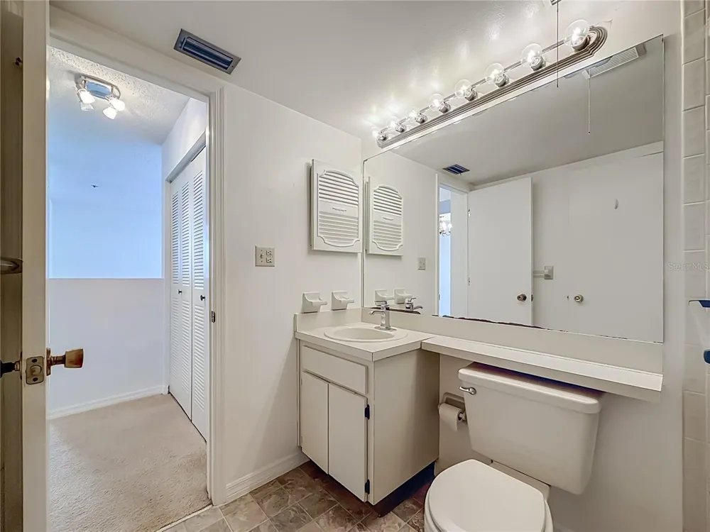 6810 STONES THROW CIRCLE #13302 St Petersburg, FL 33710