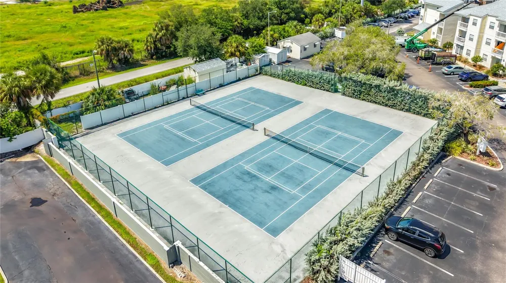 6810 STONES THROW CIRCLE #13302 St Petersburg, FL 33710