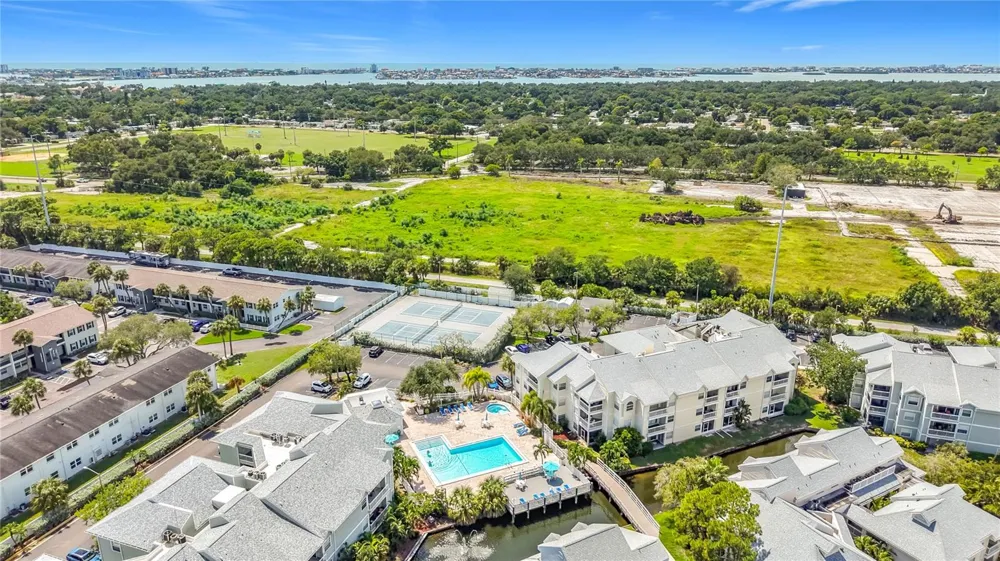 6810 STONES THROW CIRCLE #13302 St Petersburg, FL 33710