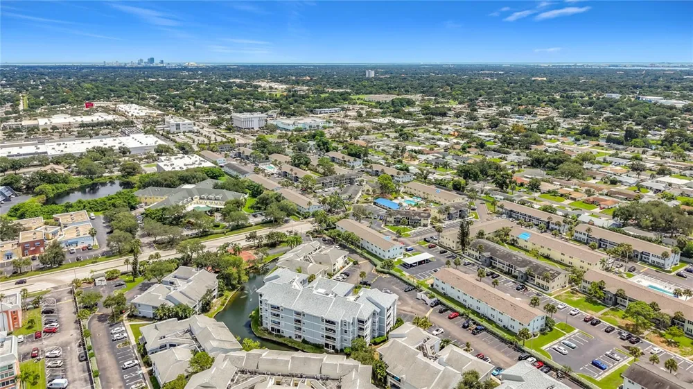 6810 STONES THROW CIRCLE #13302 St Petersburg, FL 33710