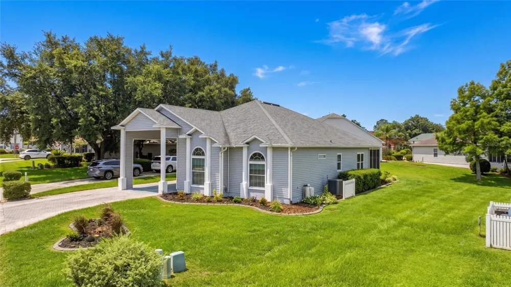 1097 CARAVAN LOOP Polk City, FL 33868