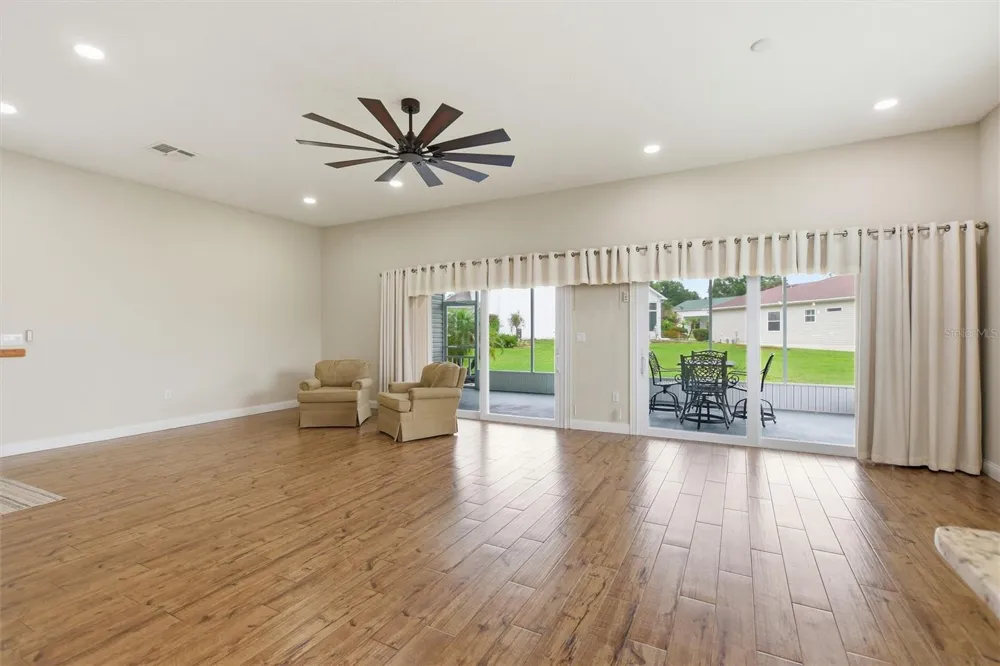 1097 CARAVAN LOOP Polk City, FL 33868