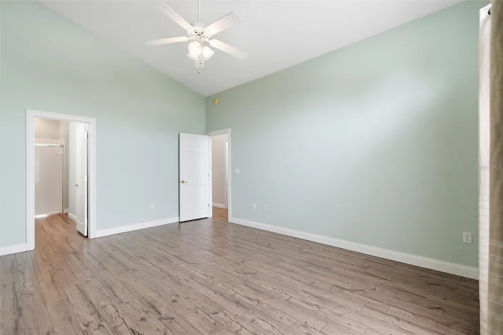 1097 CARAVAN LOOP Polk City, FL 33868