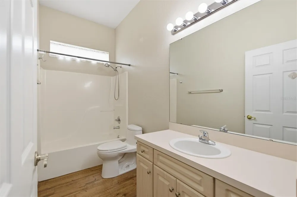 1097 CARAVAN LOOP Polk City, FL 33868