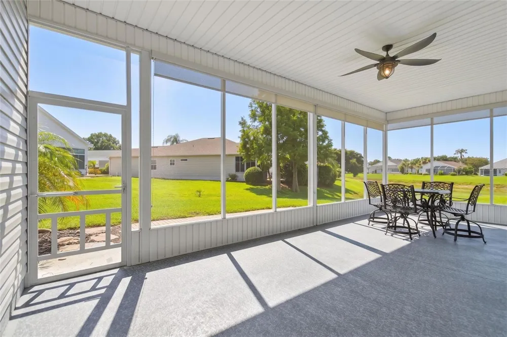 1097 CARAVAN LOOP Polk City, FL 33868