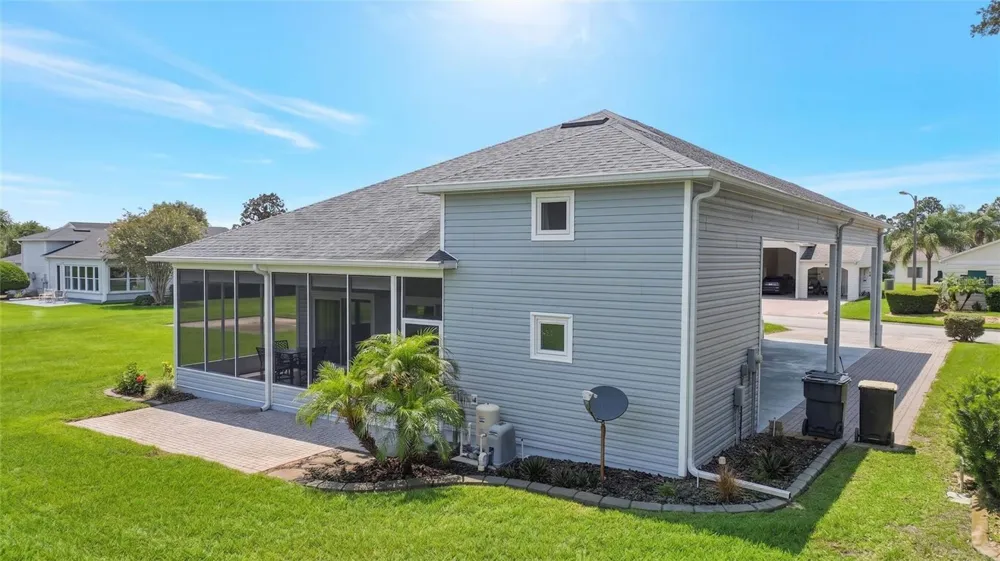 1097 CARAVAN LOOP Polk City, FL 33868