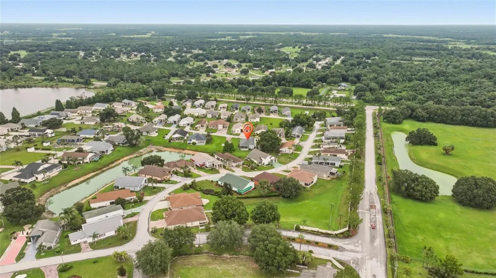 1097 CARAVAN LOOP Polk City, FL 33868