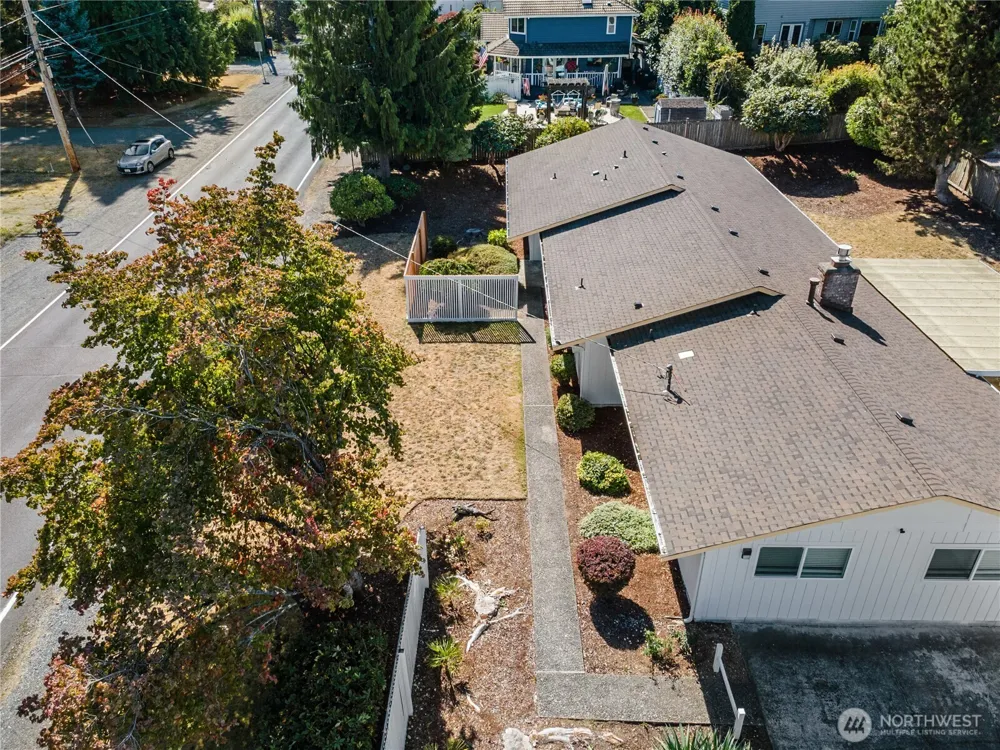 2104 SE 7th Street Puyallup, WA 98372