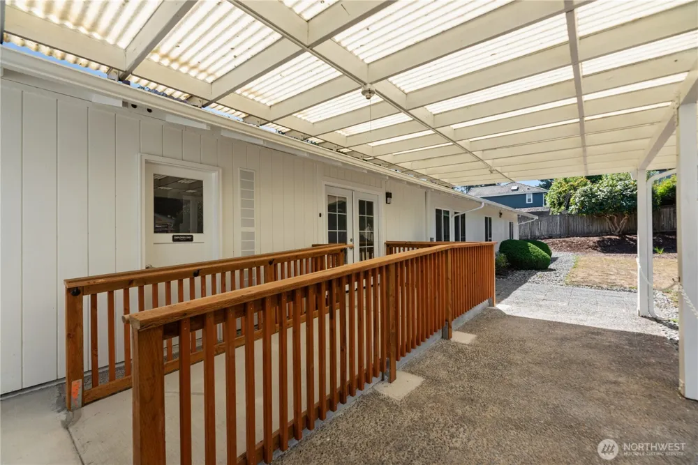 2104 SE 7th Street Puyallup, WA 98372