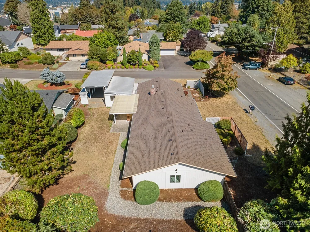 2104 SE 7th Street Puyallup, WA 98372