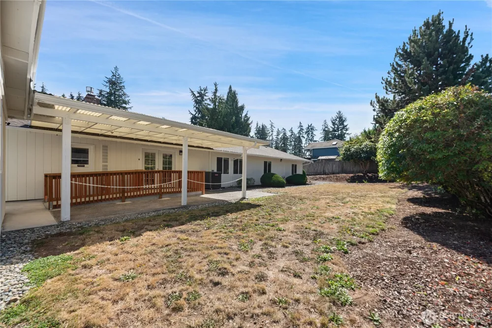 2104 SE 7th Street Puyallup, WA 98372