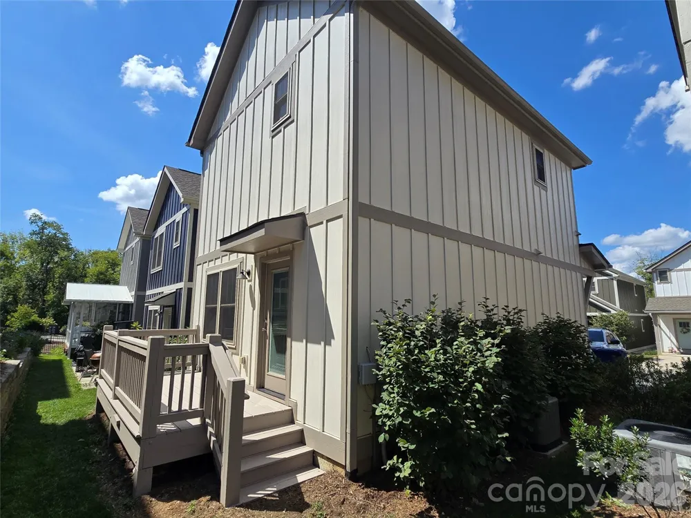 25 Wheeler Road Weaverville, NC 28787