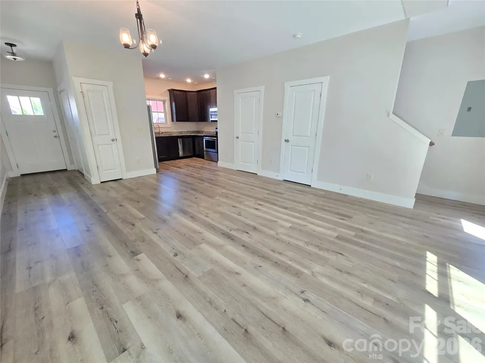 25 Wheeler Road Weaverville, NC 28787