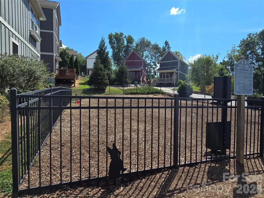 25 Wheeler Road Weaverville, NC 28787