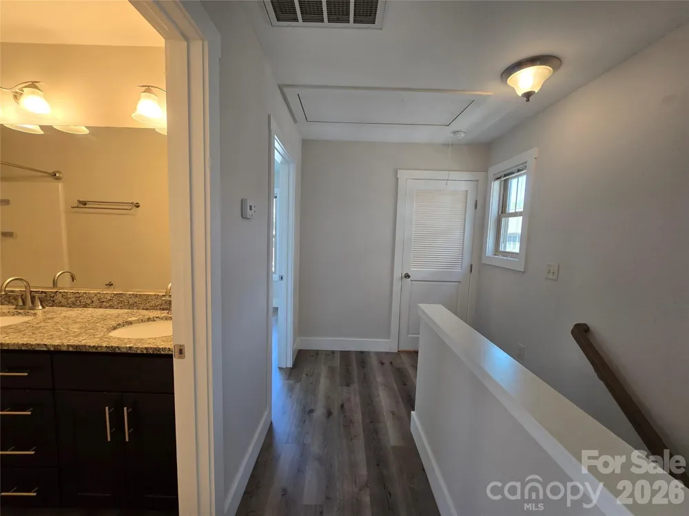25 Wheeler Road Weaverville, NC 28787