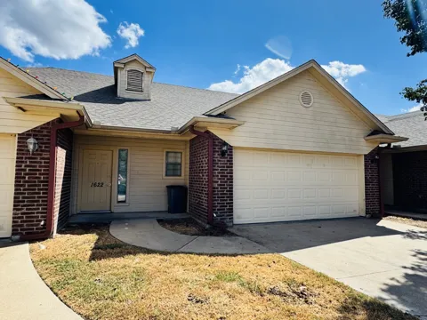 1622 Summer Hill Court