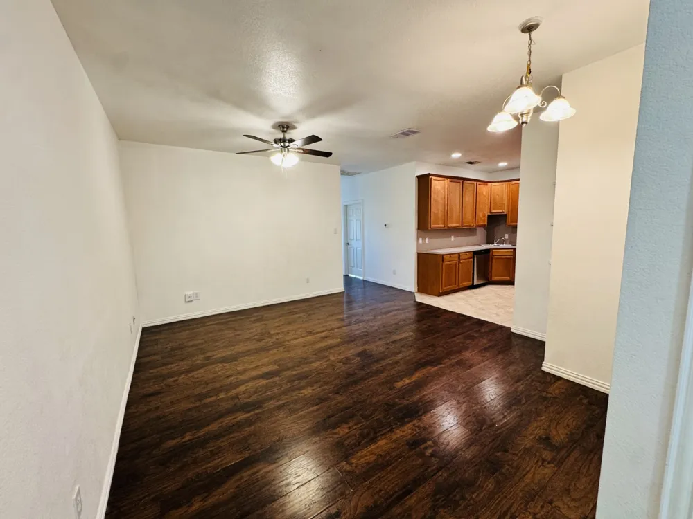 1622 Summer Hill Court Granbury, TX 76048