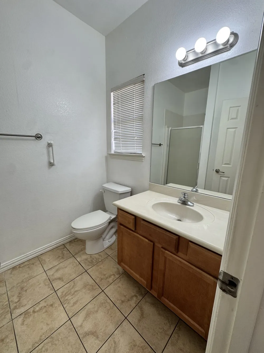 1622 Summer Hill Court Granbury, TX 76048