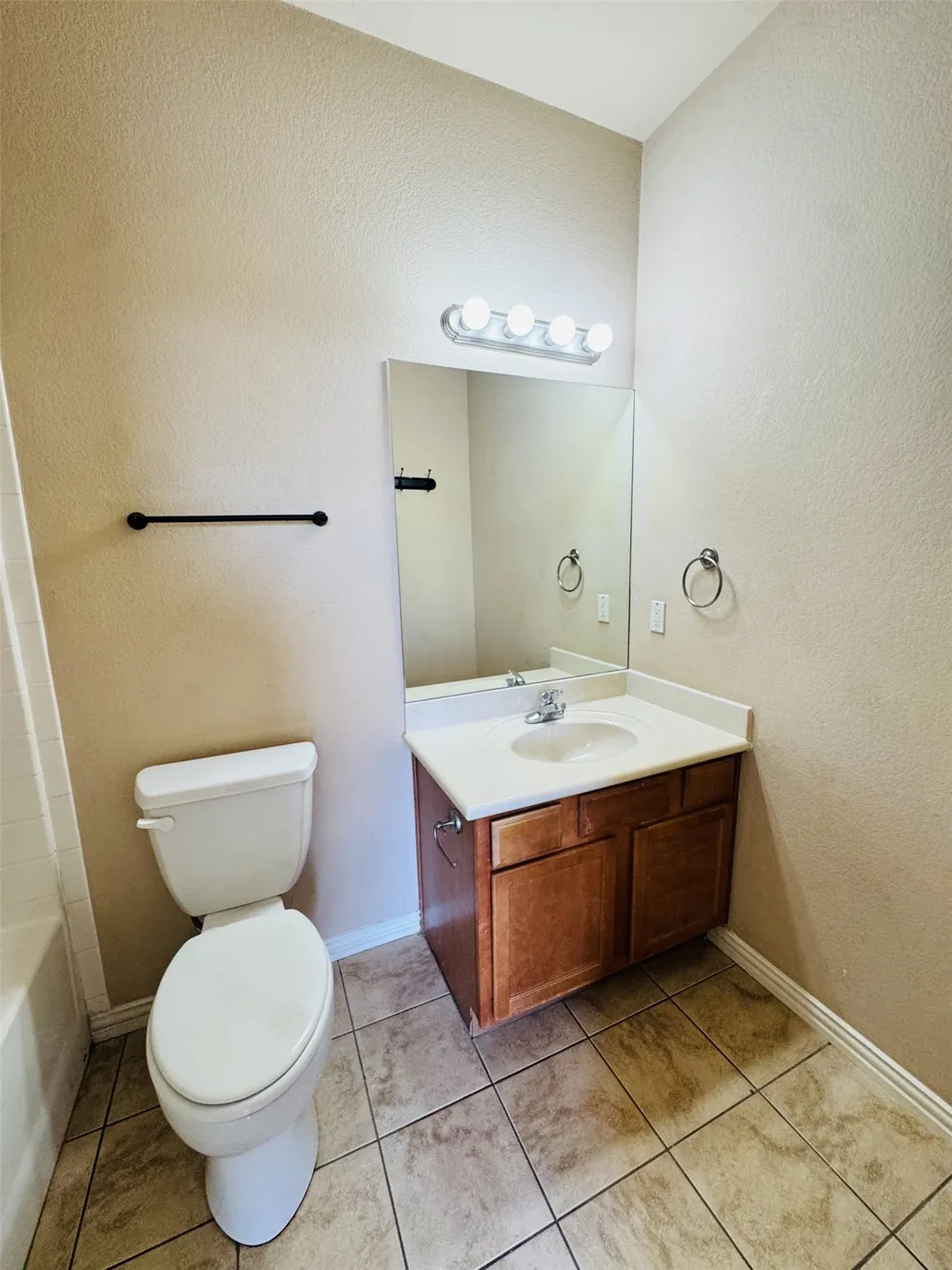 1622 Summer Hill Court Granbury, TX 76048