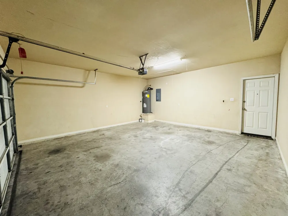 1622 Summer Hill Court Granbury, TX 76048