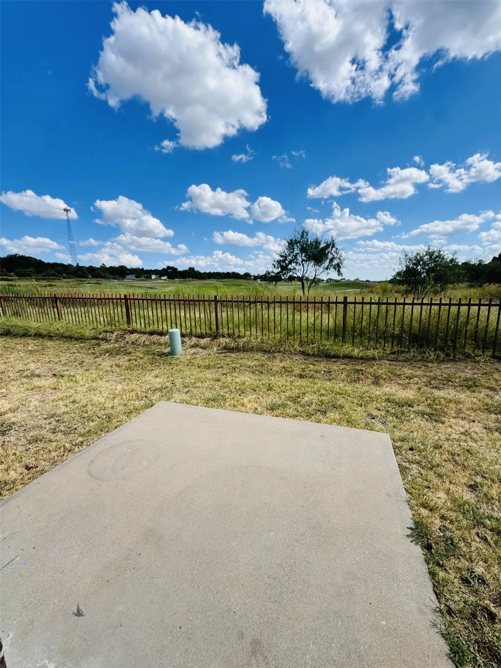 1622 Summer Hill Court Granbury, TX 76048