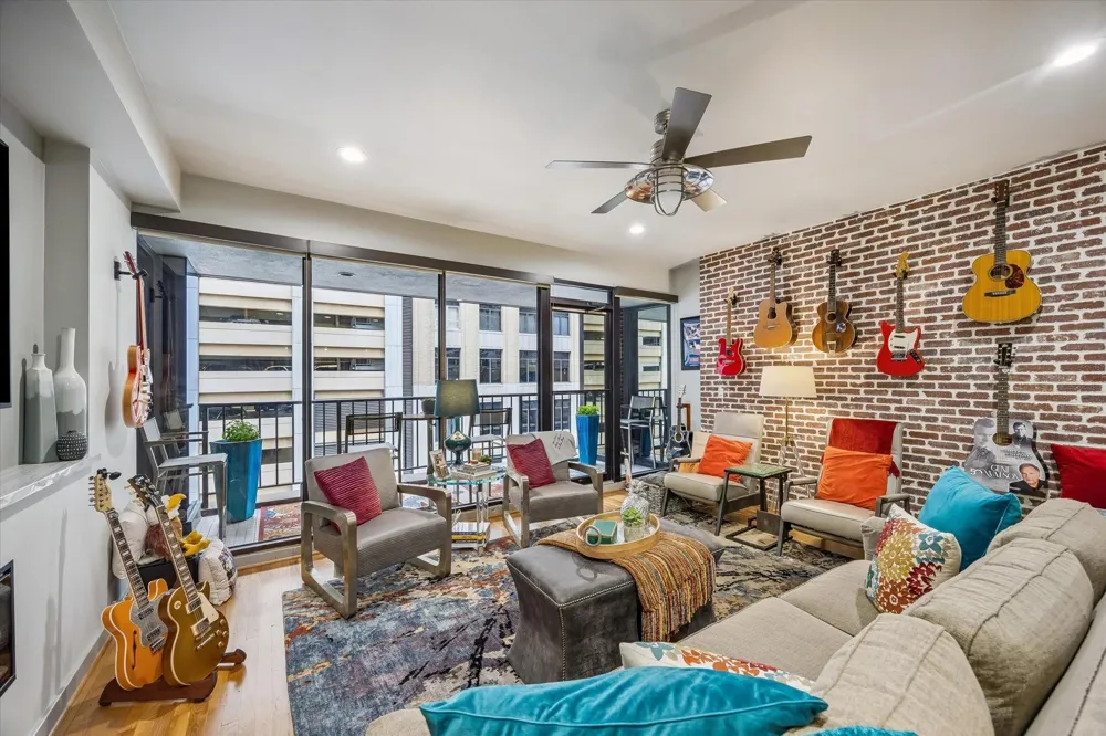 917 Main Street #506 Houston, TX 77002