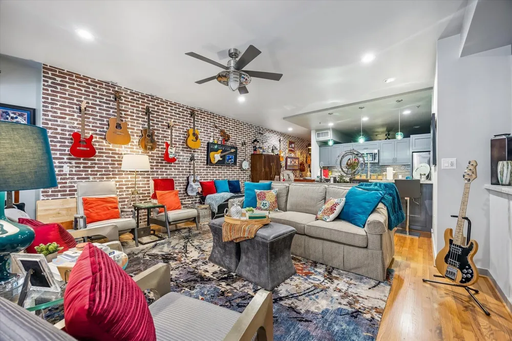 917 Main Street #506 Houston, TX 77002