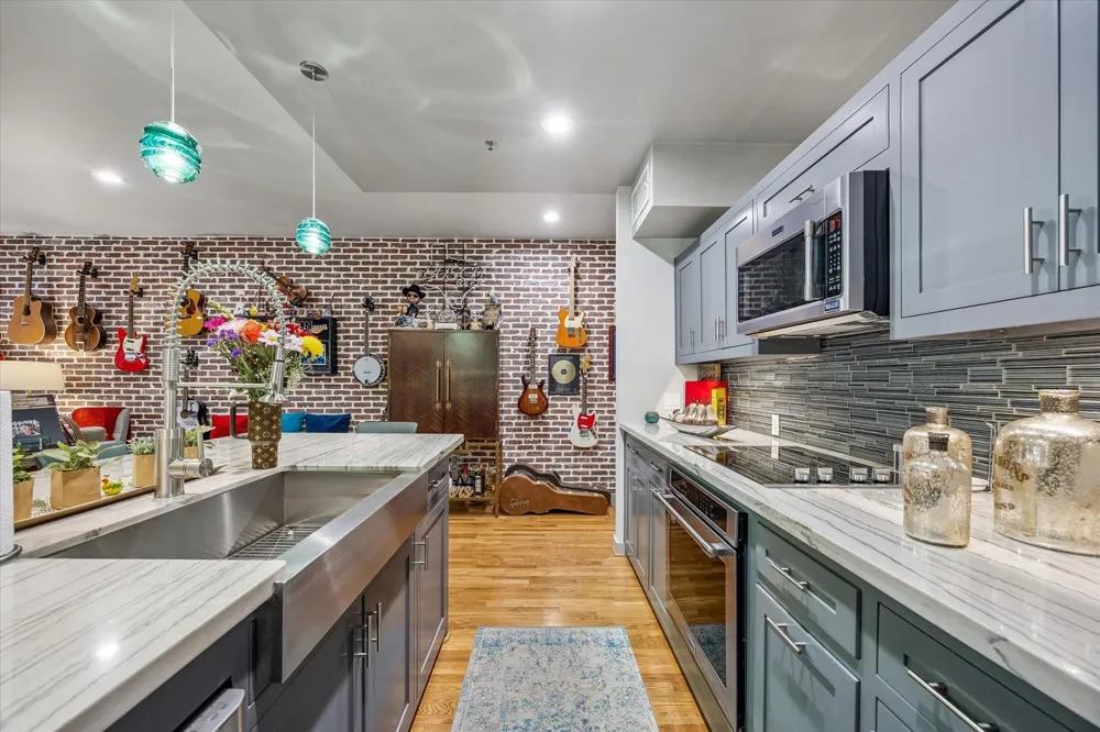 917 Main Street #506 Houston, TX 77002