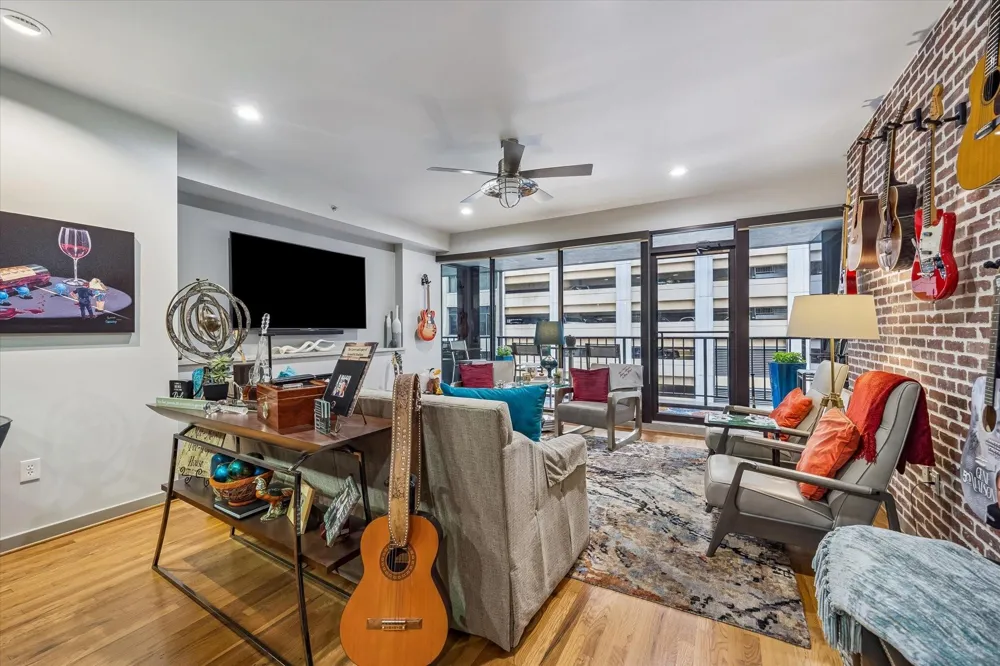 917 Main Street #506 Houston, TX 77002