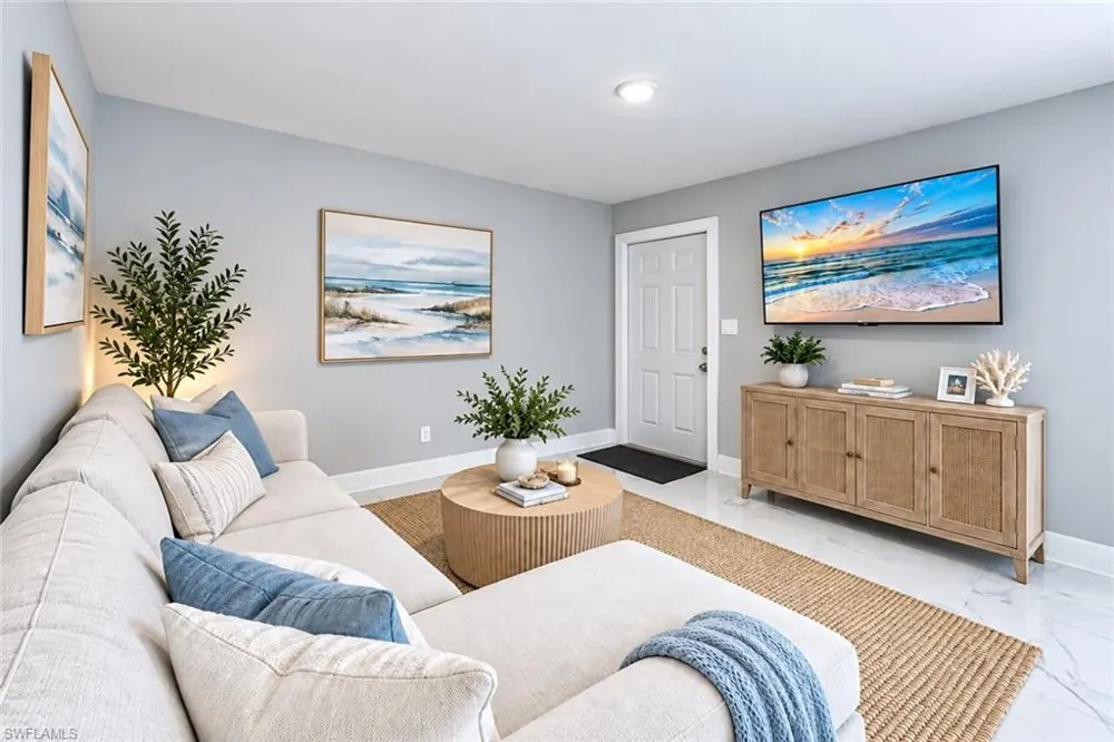 37 Hamlin Court Lehigh Acres, FL 33936