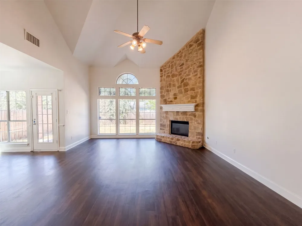 1803 High Meadow Street Glenn Heights, TX 75154