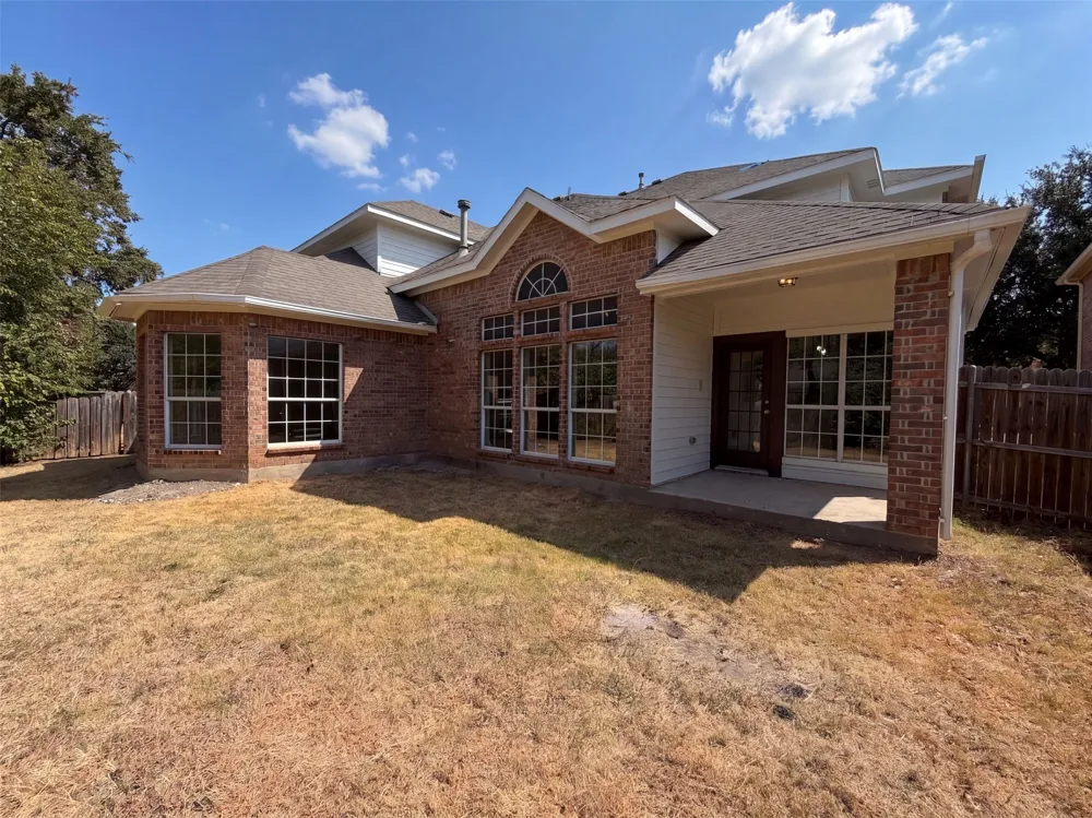 1803 High Meadow Street Glenn Heights, TX 75154