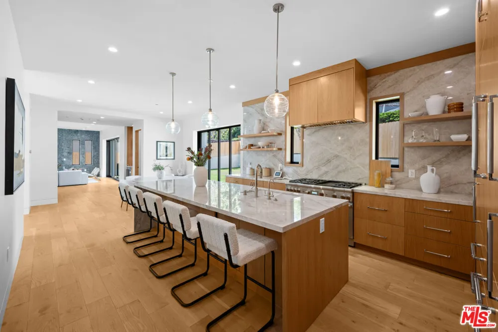 1325 Thayer Avenue Los Angeles, CA 90024