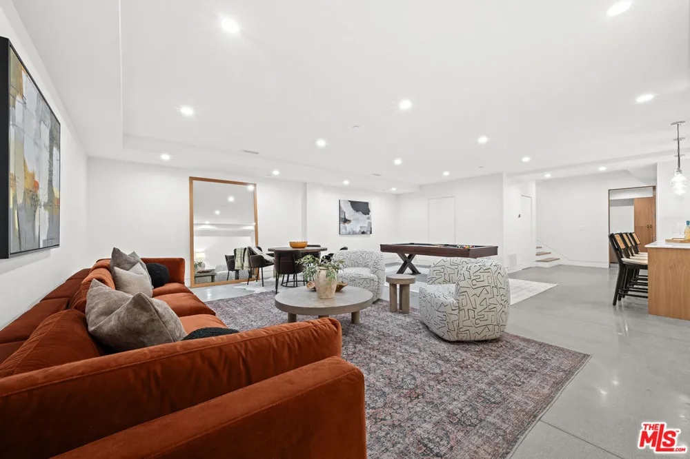 1325 Thayer Avenue Los Angeles, CA 90024