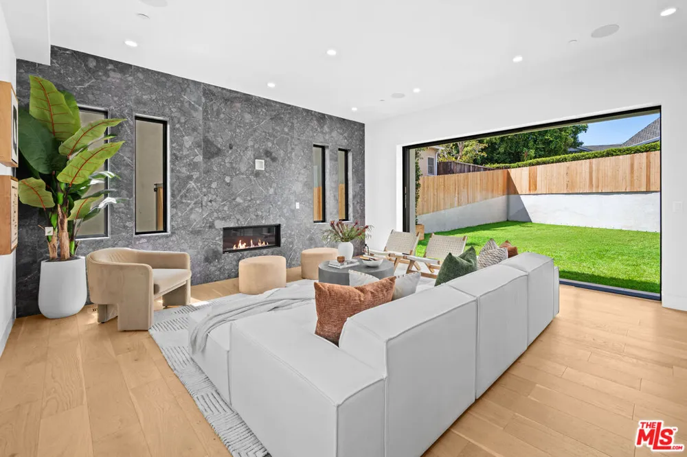 1325 Thayer Avenue Los Angeles, CA 90024