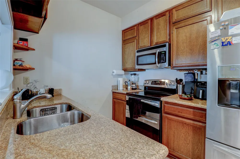 600 Wilcrest Drive #30 Houston, TX 77042