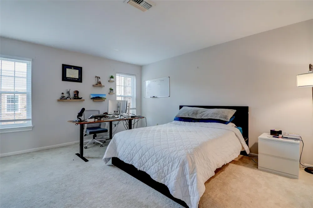 600 Wilcrest Drive #30 Houston, TX 77042