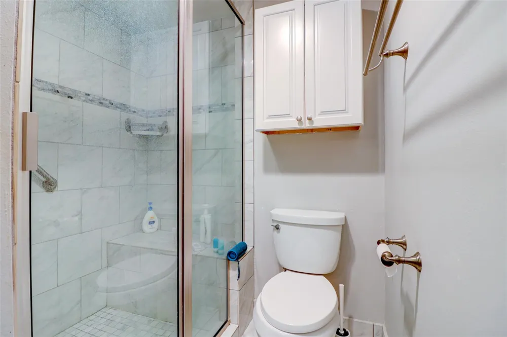 600 Wilcrest Drive #30 Houston, TX 77042