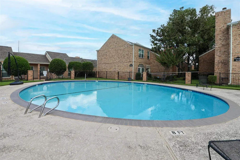 600 Wilcrest Drive #30 Houston, TX 77042