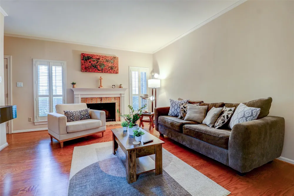 600 Wilcrest Drive #30 Houston, TX 77042