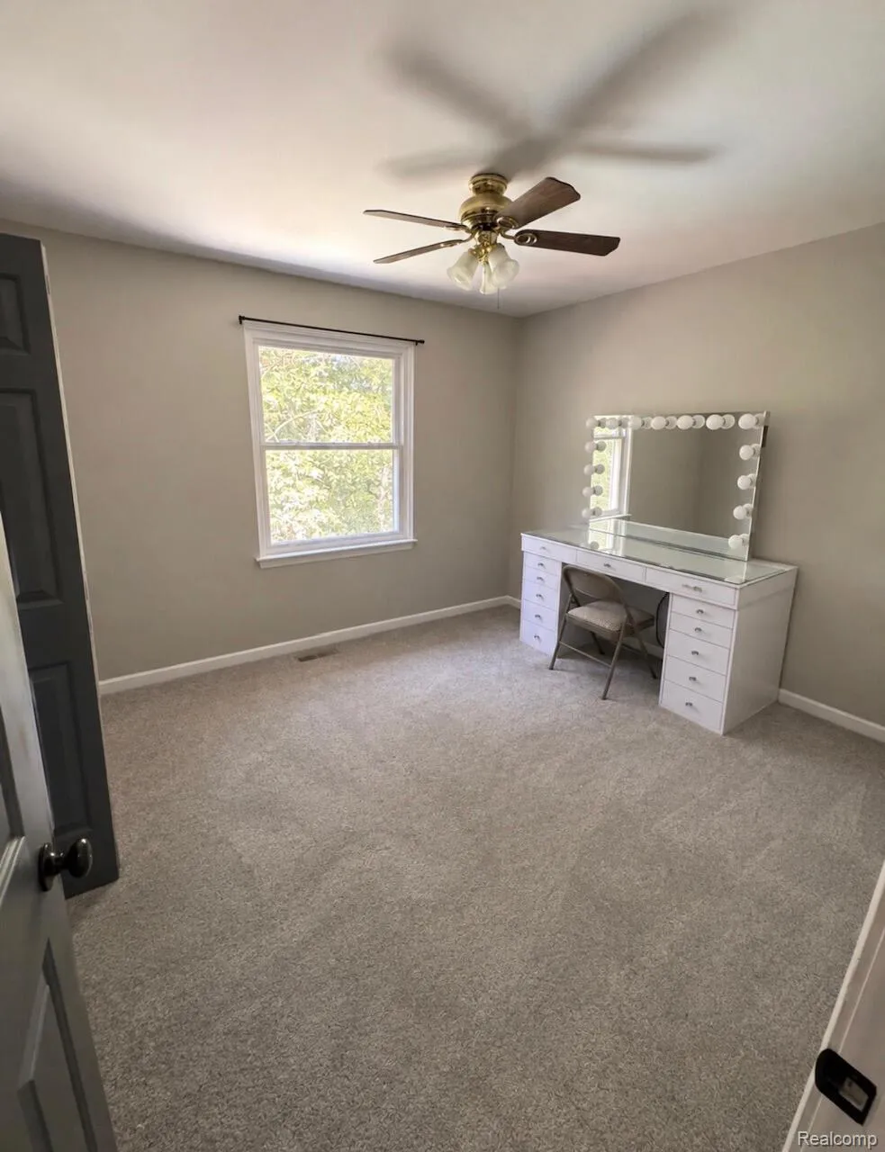 30128 Apple Grove Way Flat Rock City, MI 48134