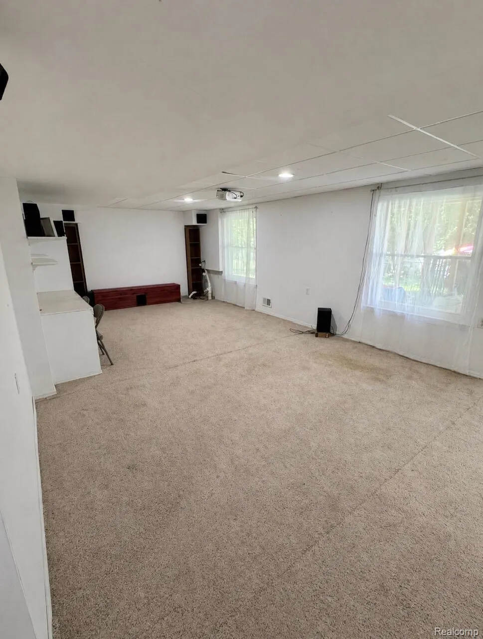 30128 Apple Grove Way Flat Rock City, MI 48134