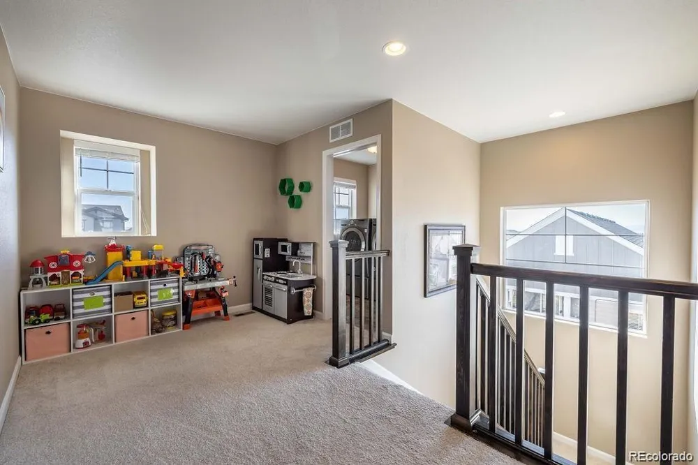 27827 E 8th Avenue Aurora, CO 80018